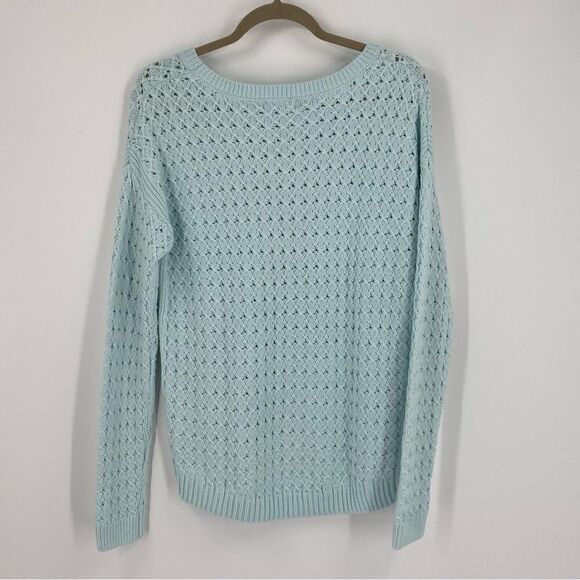 Old Navy Women’s Round Neck Scallop Knit Baby Blue Sweater NWT Size Small S - Picture 3 of 3